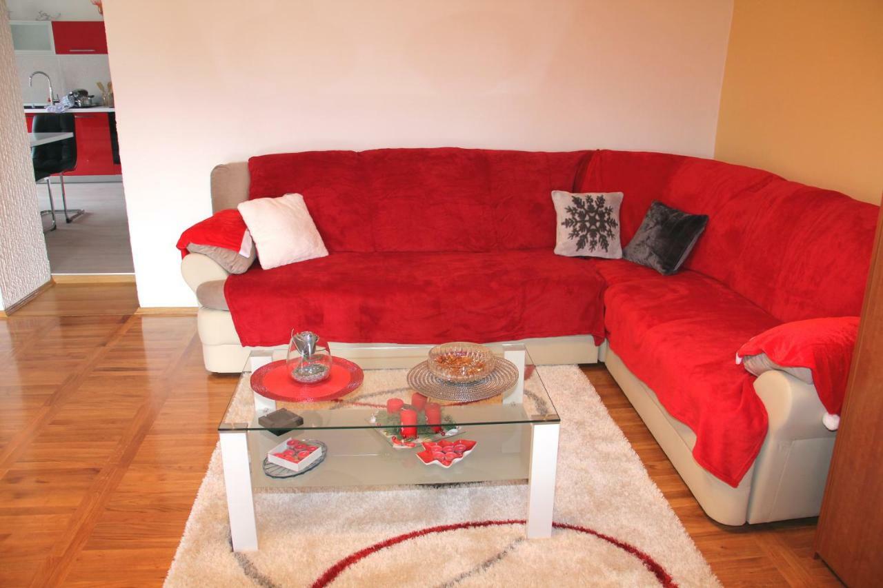 Apartmani Corleone Bilice Dış mekan fotoğraf
